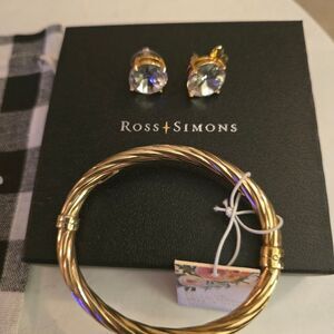 GOLD TWISTED BANGLE W/ MATCHING X-LARGE CRYSTAL STUDS